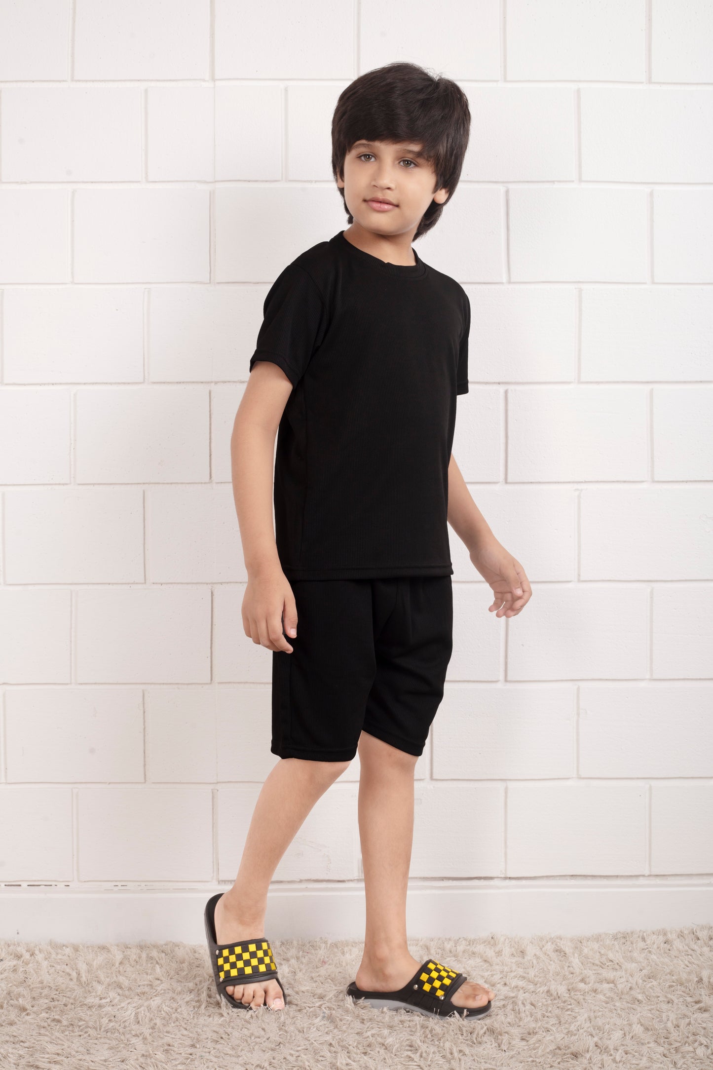 Black_Pure_Cotton _Mario_rib _kids_ shorts _set_sideview