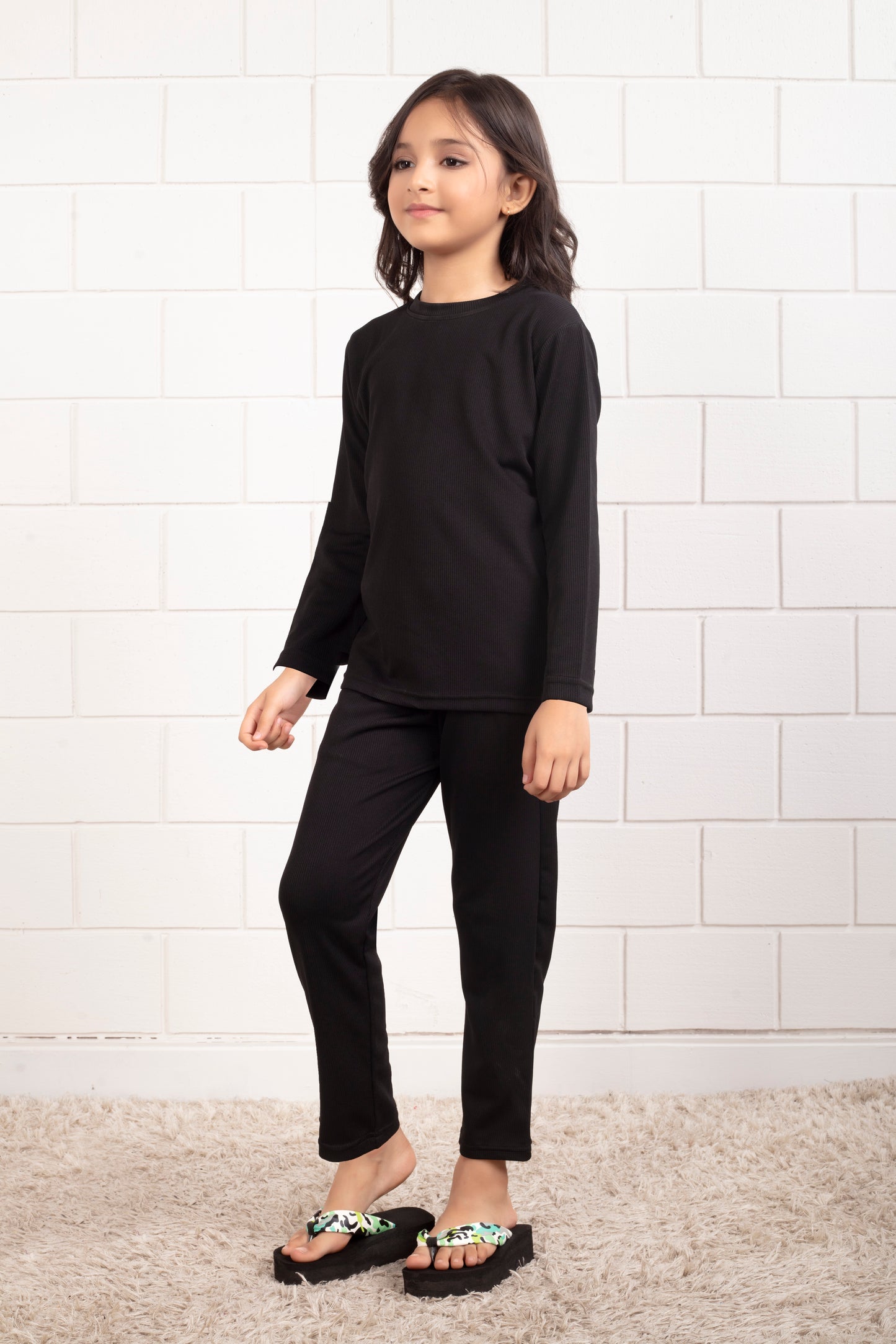 Black_Pure_Cotton_Pajama_Set_for_Girl - SideView