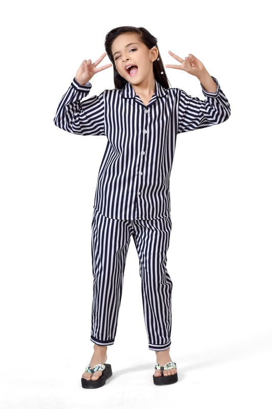 Black & White Stripe Printed Girls Nightsuit Dress - Club96.in