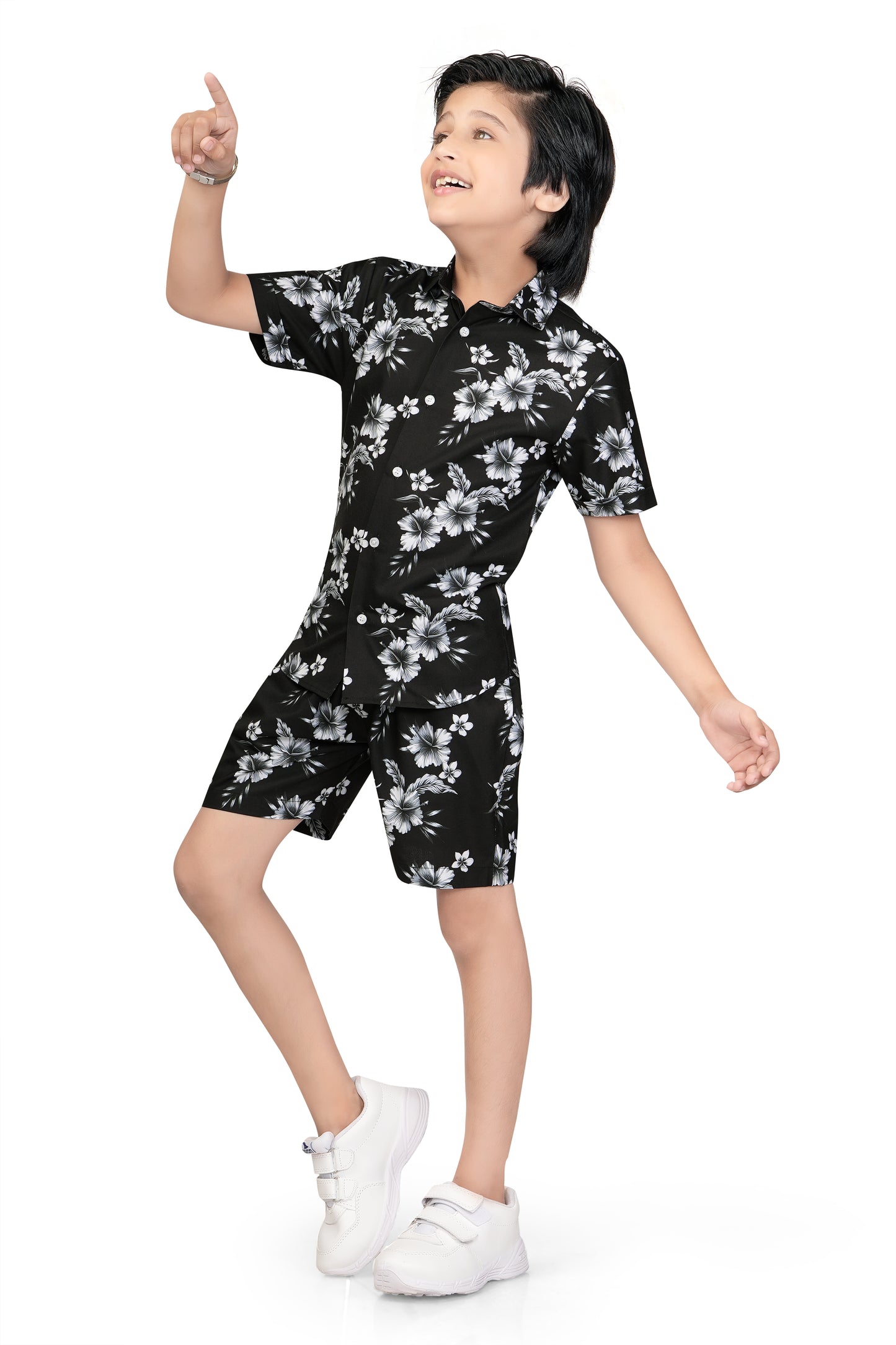 Black-and-White-Floral-Printed-Boys-Co-Ord-Set