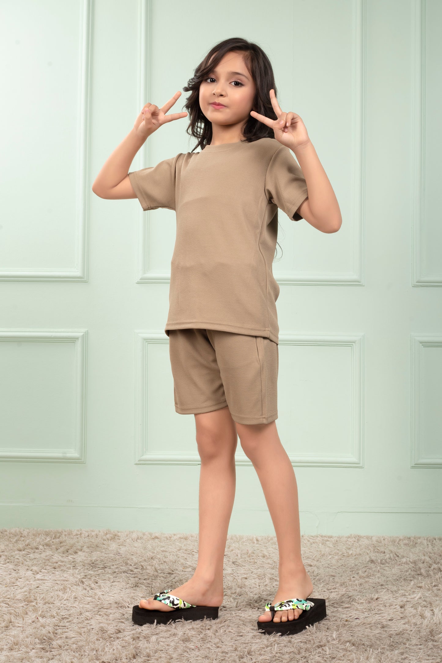 Cotton_Mario_rib_Beige_girls_shorts_set_for_Girl - SideView