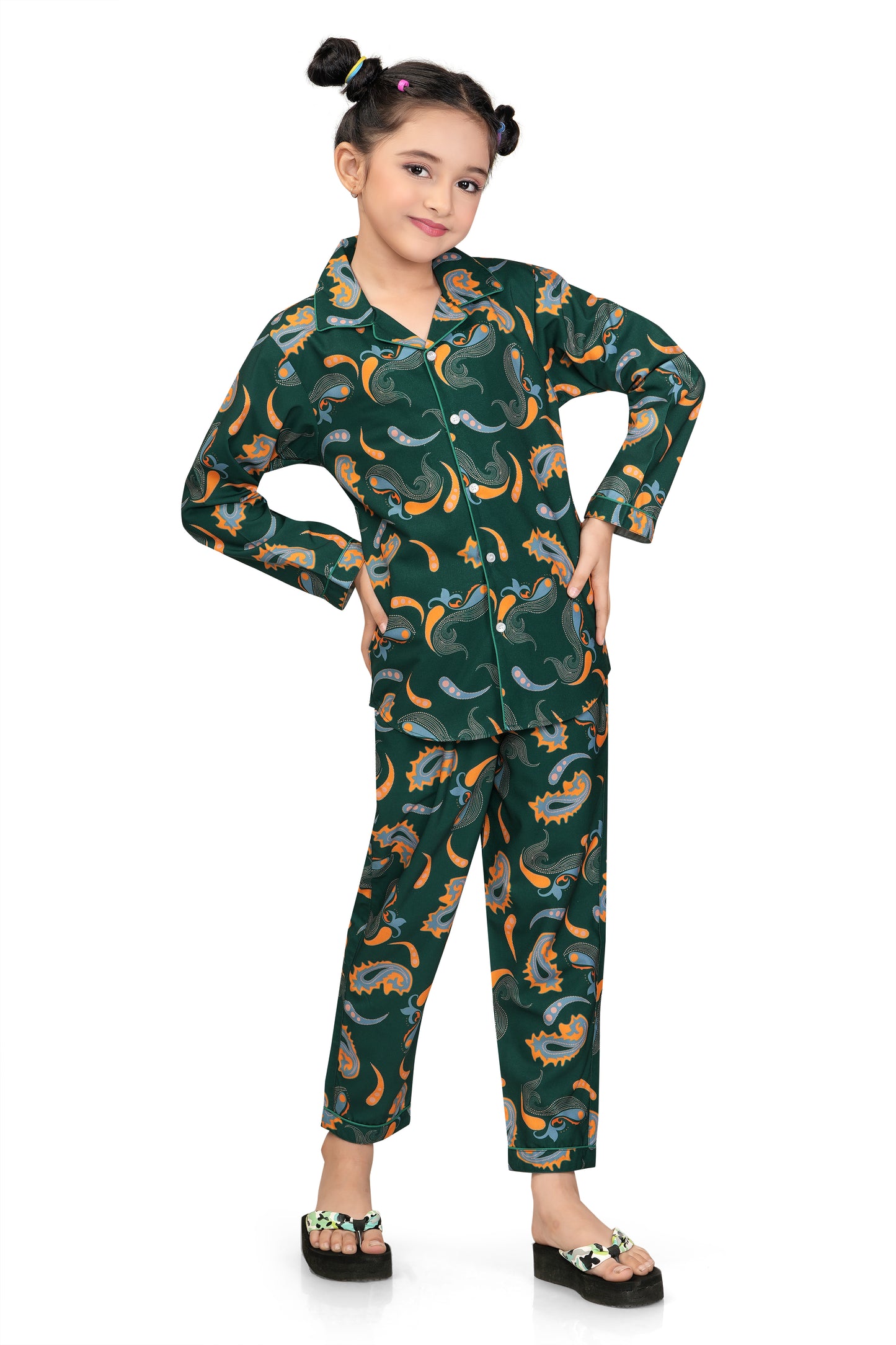 Green-Paisley-Printed-Girl-Nightsuit-Set-kids night dress
