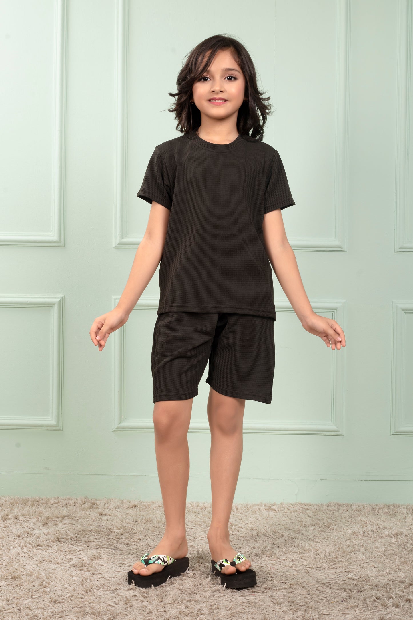 Green_color_Pure_Cotton_Waffle_cute_Girls_shorts_set