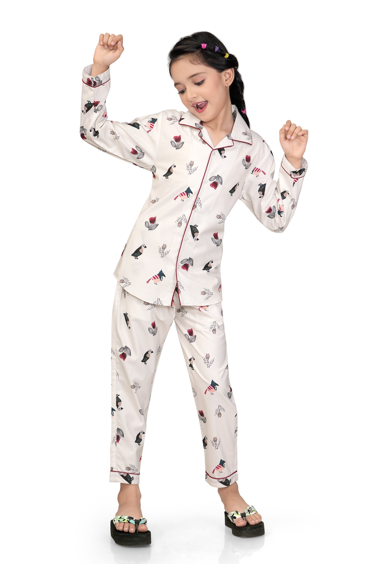 Bird-and-Flower-Printed-White-Nightsuit-SideView