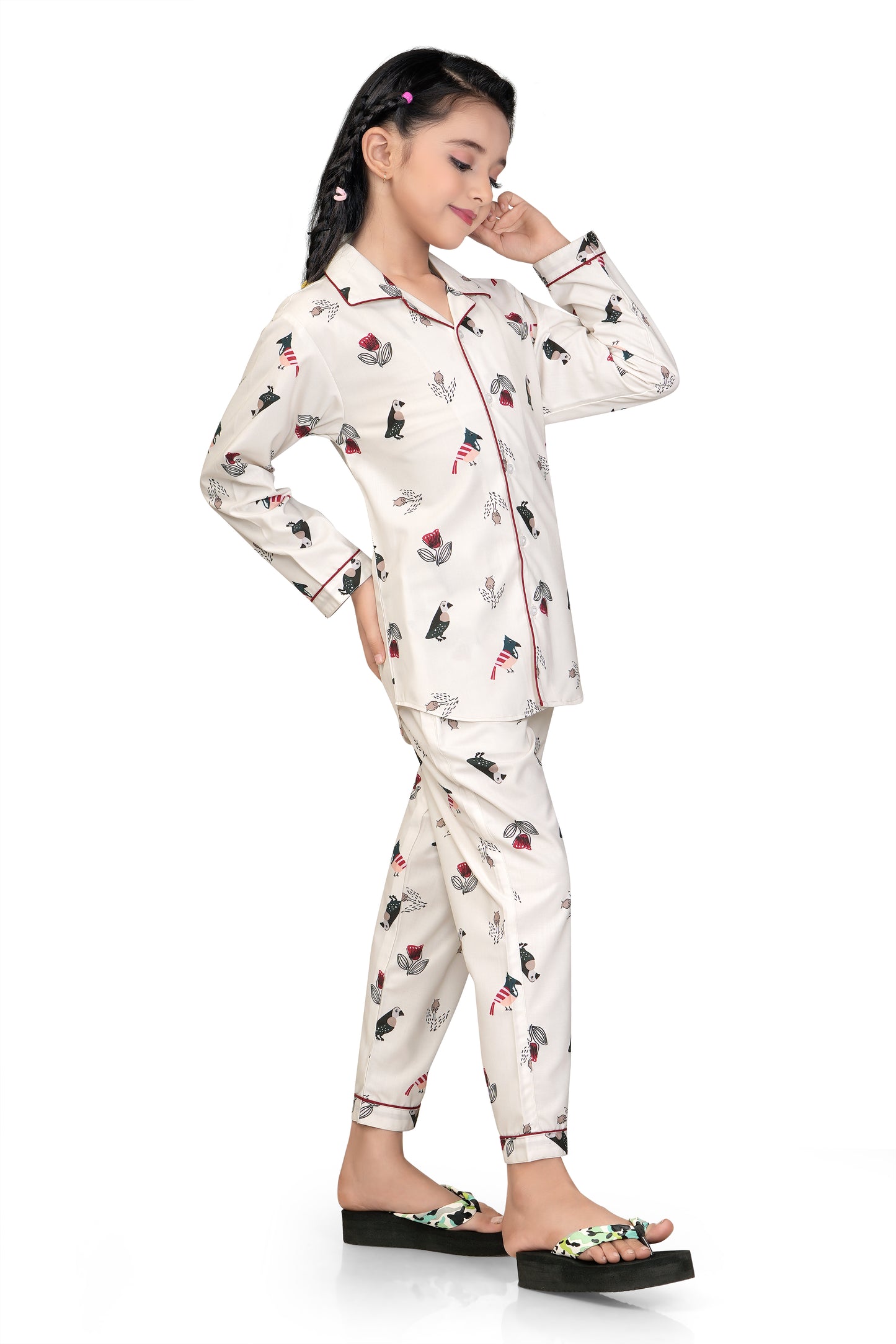 Bird-and-Flower-Printed-White-Nightsuit-SideView