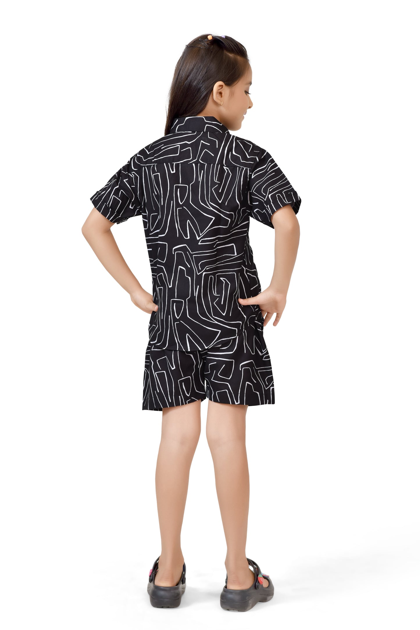 Girls Black Abstract Lines Printed Cotton Co-Ord Set - Back Side