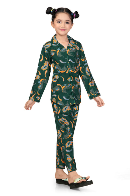 Green-Paisley-Printed-Girl-Nightsuit-Set-Sideview