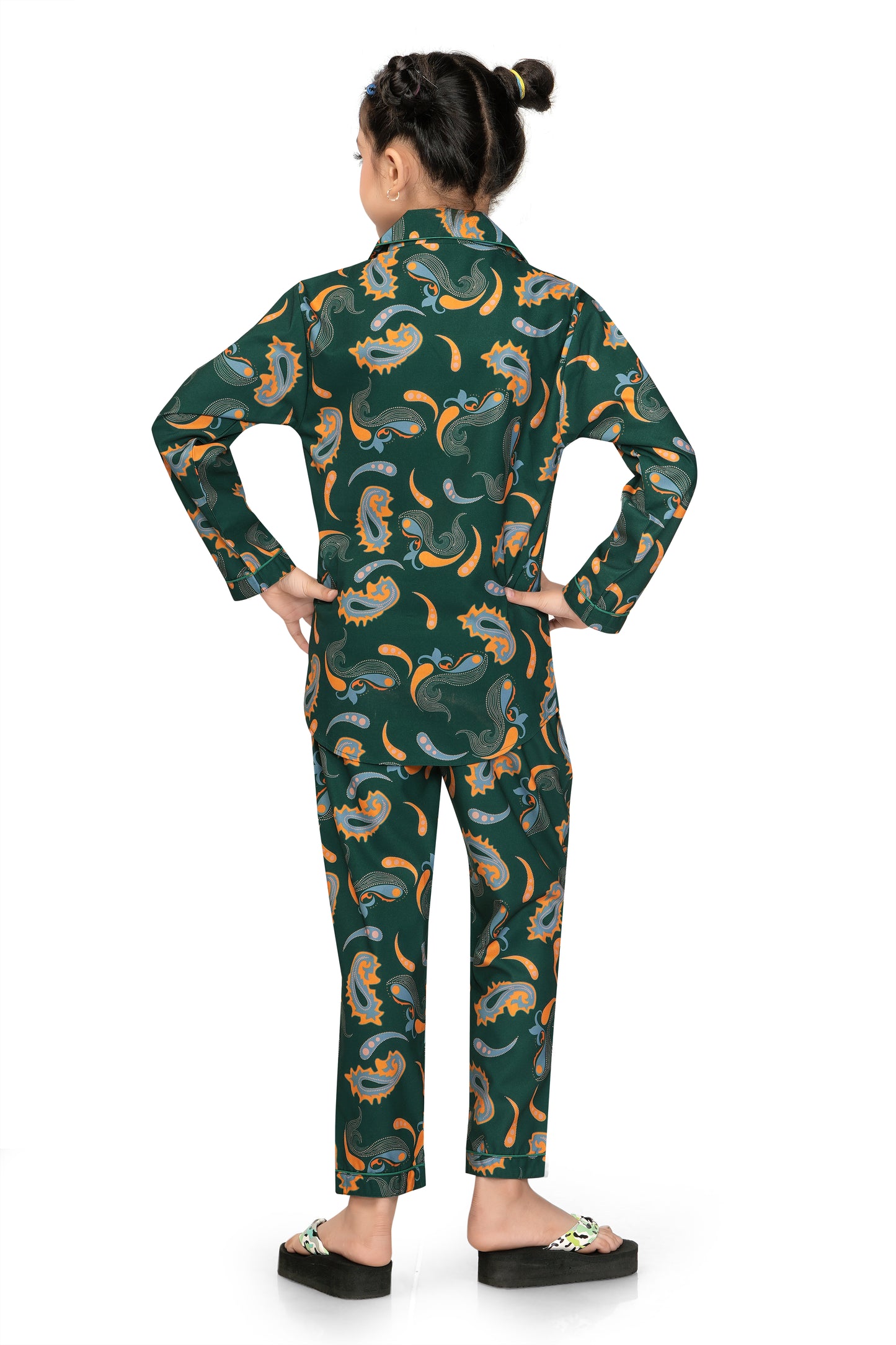Green-Paisley-Printed-Girl-Nightsuit-Set-Backview