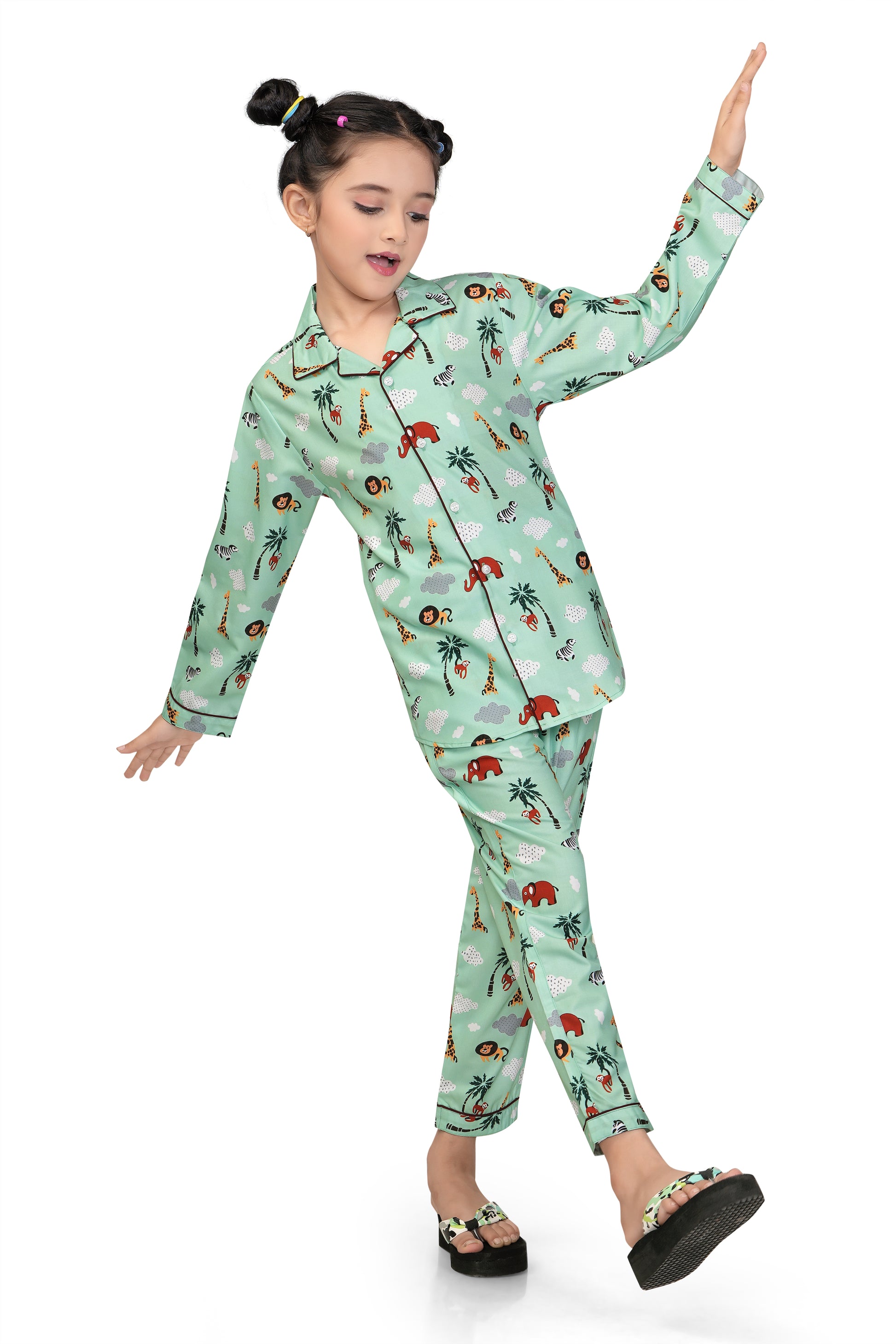 Zoo-Animals-Printed-Girl-Nightsuit-Set-Club96